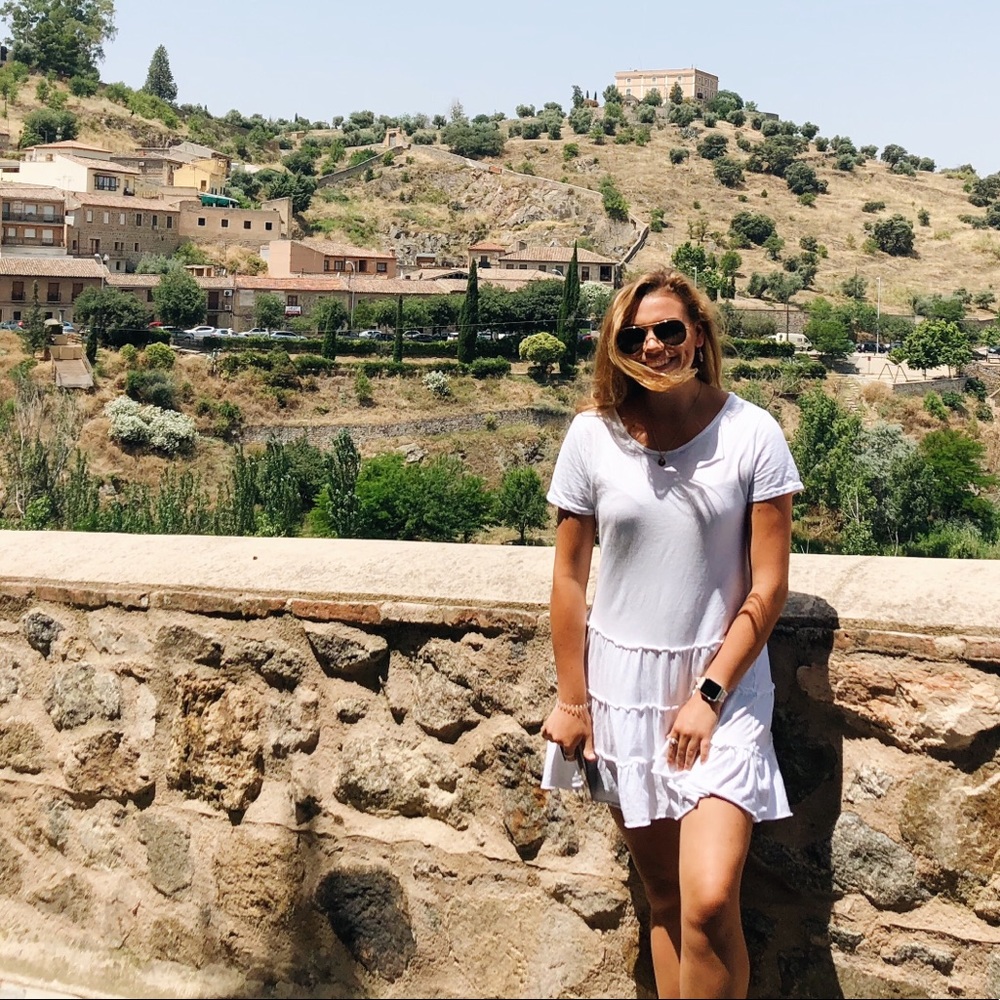 Meet your Posher, Angela